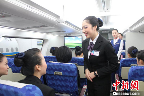 南航空姐_南航空姐收入(2)