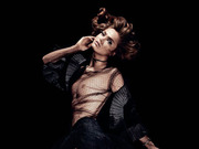 超模Sophie Vlaming英国版《Elle》9月时尚大片