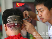 新中国国庆“天安门”发型妙趣横生(组图)
