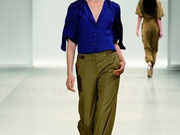 组图：ESCADA 2011春夏系列 裤装流行天然色