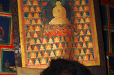 “嘎拖”为藏语译音，意为“嘎上面”；“多吉顶”意为“金刚座”。（图片来源：凤凰网华人佛教）