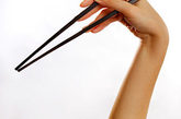 5.手：端碗拿筷时，常有拿不住的感觉，不是落碗，就是掉筷。