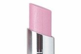 倩碧 (Clinique) 冷粉色珠光唇膏
这款冷粉色唇膏比较接近唐娜·凯伦 (Donna Karan) 2011秋冬秀场的漂亮粉唇，但涂抹出来的效果会更加闪耀和滋润。
