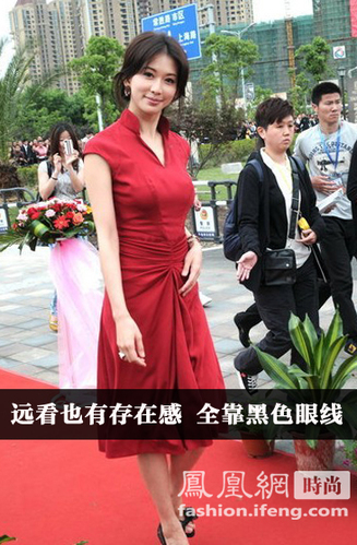 林志玲双眼最美 “轻眼妆”演绎动情女人味