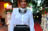 立陶宛维尔纽斯的女演员Agniya Ditkovskite(阿格尼娅-蒂科夫斯特)也参加了这一场美女盛宴，一件简洁的白衬衫搭配短裙秀美腿。