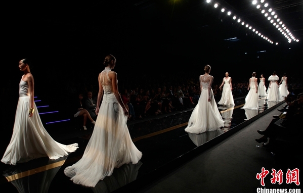 2011巴塞罗那婚纱时装周开幕