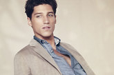 Massimo Dutti 发布了6月LOOKBOOK，在众多品牌追随装色潮流时，Massimo Dutti依然延续了自家高端的风格，让这个夏天的你与众不同。