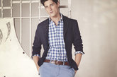 Massimo Dutti 发布了6月LOOKBOOK，在众多品牌追随装色潮流时，Massimo Dutti依然延续了自家高端的风格，让这个夏天的你与众不同。