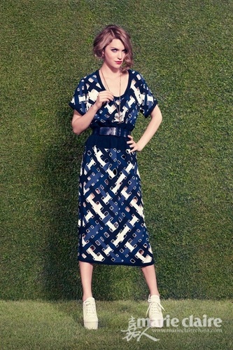 2011最红超模演绎LV Resort2012 lookbook