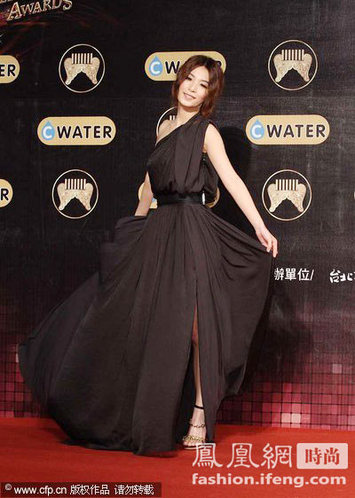 第22届台湾金曲奖红毯女星斗艳比个性
