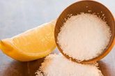 食盐是最常用的调味品，而其所具有的许多医用功能却鲜为人知。 

