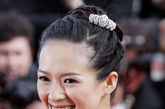 中国—章子怡
　　还记得《卧虎藏龙》吗？是的，那就是她。29岁的她无疑是中国最具天赋和最性感的女演员之一。
