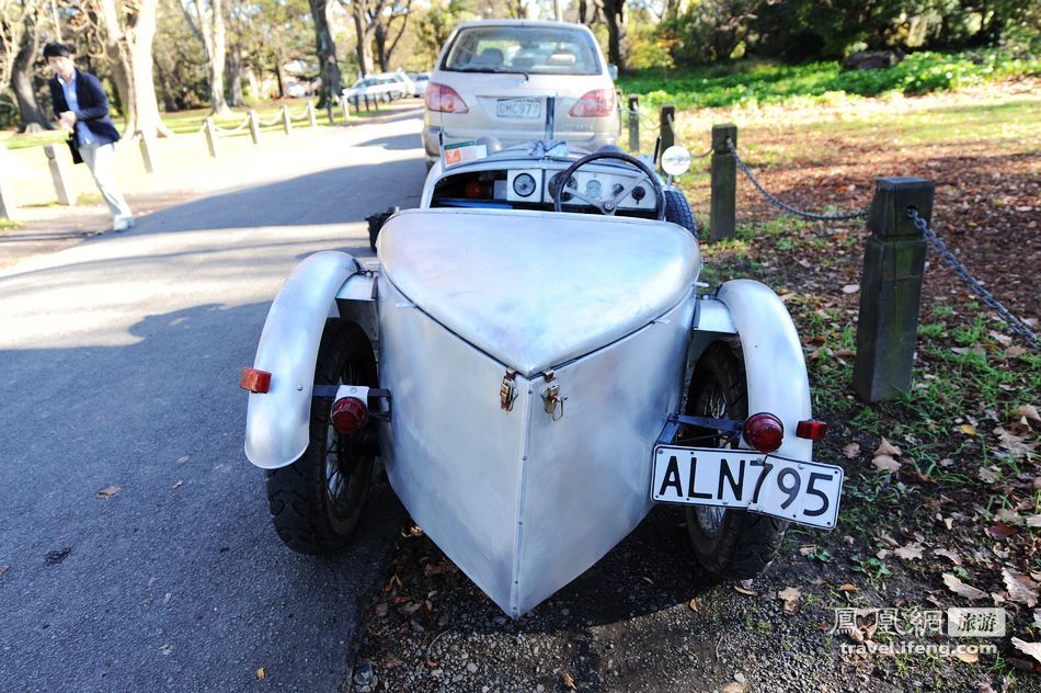 新西兰基督城偶遇复古小车