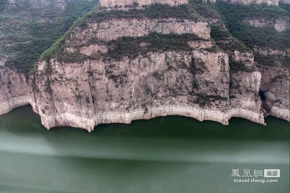 亲近黄河三峡水库 黄土地上的高山峡谷