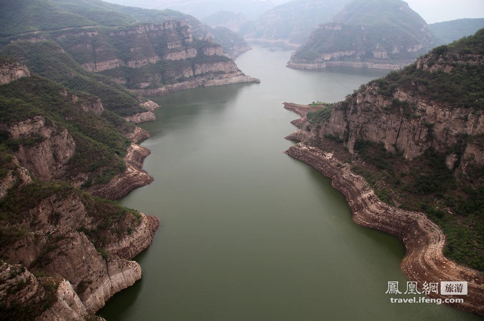 亲近黄河三峡水库 黄土地上的高山峡谷