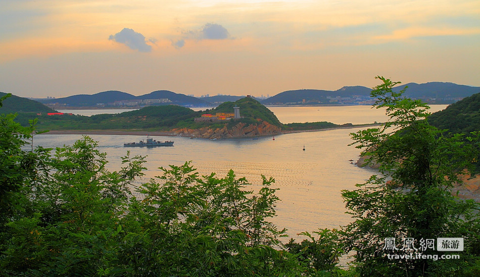 大连旅顺黄金山炮台 坚强中的一抹温柔