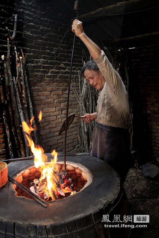 揭秘即将失传的福建光饼制作过程