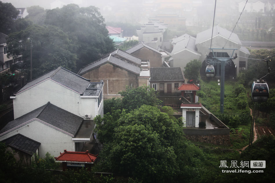 追随“不肯去观音”的脚步走进普陀普济寺