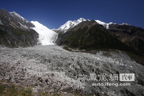 贡嘎人口_贡嘎雪山(3)