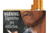 据美国侨报网6月21日报道，美国联邦食品和药物管理局21日核准了9种新的香烟包装警示标签，其中包括吸烟对健康造成不利影响的多种详细图像警告。这将是25年以来美国香烟包装最大的一次改变。(来源：凤凰网健康论坛)