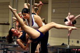 据了解，世界钢管舞运动协会正在积极推进钢管舞进入奥运会，在2012年的伦敦奥运会上，钢管舞有希望成为表演项目。