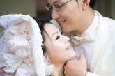 凤凰主播谢亚芳与老公拍的婚纱照