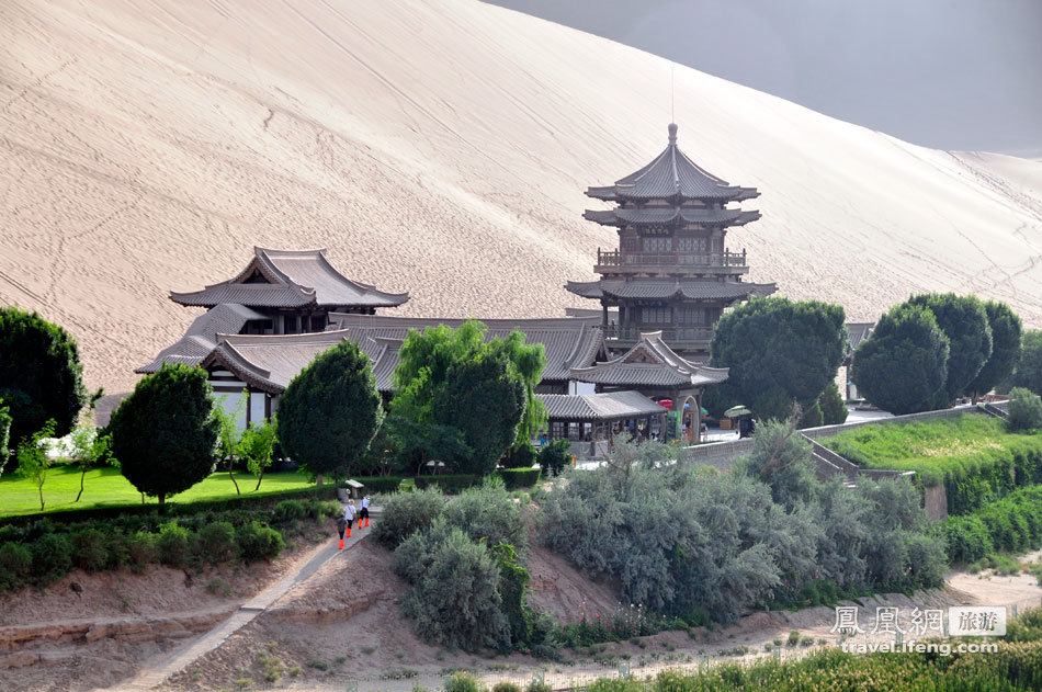 丝路大巴游Day 8 听鸣沙山体味月牙泉