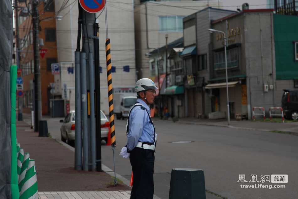 夏日避暑北海道函馆 实拍早市鲜活海产品