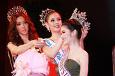 泰国每年都会举办Miss Tiffany大赛。图：2011年Miss Tiffany比赛现场。