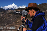 1994年在广州首次举办＂雪域二万里·川藏梦＂个人摄影展，在＂1997年广州藏文化艺术周中，特邀举办“西藏风光、风情”个人摄影展。
