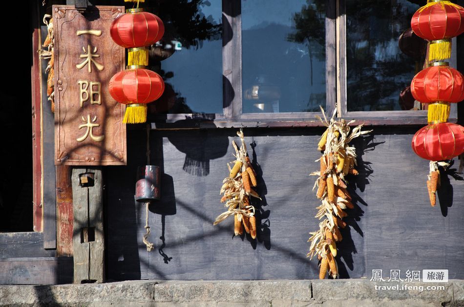 丽江古城山水 手工打造房屋小桥石板路