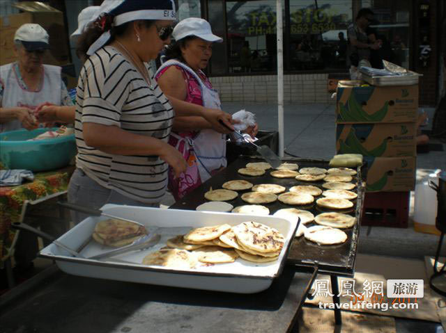 实拍多伦多夏日街头节上各具特色的表演和美食