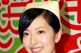 唐诗咏

　　唐诗咏在出席TVB新节目发布会时，以一身护士装扮出现在记者面前，比平时的性感装扮清闲不少。但是更有邻家妹妹的感觉，更贴近的生活了。看她笑的这么甜美，应该是穿上制服的感觉还不错哦。
