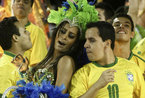 “巴拉圭女神”狂野身姿点亮巴西狂欢节