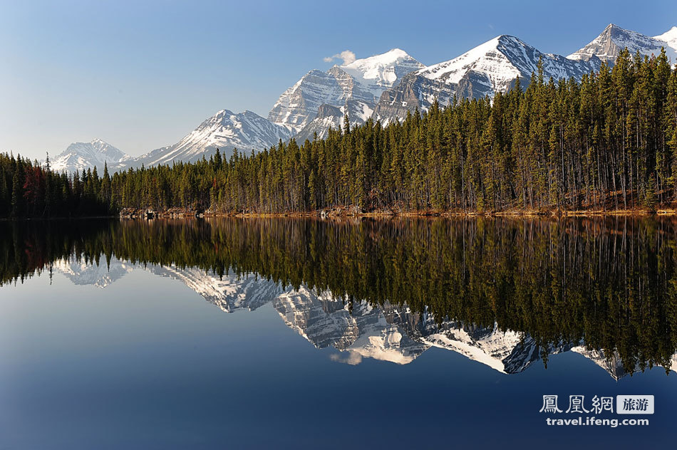 加拿大阿尔伯塔省banff国家公园拍日出