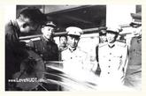 1957年9月11日總參謀長粟裕大將（右三）視察哈軍工，右二為副總參謀長兼沈陽軍區司令員鄧華，右一為工兵司令員陳士榘。