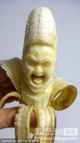 香蕉变骑士 “剥得开”的雕刻艺术