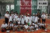 孩子们在上海科技馆里的合影（图片来源：凤凰网华人佛教  摄影：丹珍旺姆）