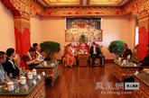 2011年8月4日下午，西藏自治区党委常委、统战部部长齐扎拉接见了全国政协委员、中国佛教协会副会长、上海佛教协会会长、上海玉佛寺方丈觉醒法师一行。（图片来源：凤凰网华人佛教  摄影：丹珍旺姆）