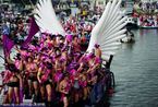 荷兰“同性恋自豪”水上大游行 