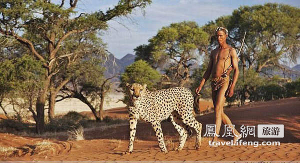 非洲奇观 土著带猎豹一同狩猎