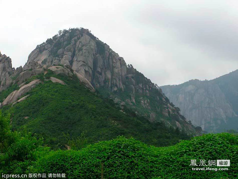 走进朝鲜金刚山 一窥重重看护之下的美景