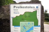 Prekestolen,也被英语翻译为传教士的讲坛或讲坛的岩石。