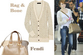 新任蜘蛛侠女星Emma Stone 穿着一件 Rag & Bone 的针织开衫，手拎Fendi包
这件开衫的售价是$350美金，Fendi包的售价是 $2,340美金.
