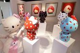 日本东京，Matsuya百货商店举办了一场HELLO KITTY展览，各式HELLO KITTY展品亮相，吸引广大粉丝游客争相参观。男人如果想讨女人的欢心，不妨送一只HELLO KITTY哦。