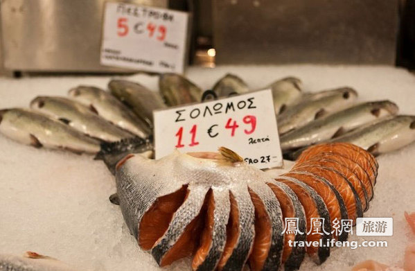透过雅典鱼市看物价 鲜鱼种类多到眼花缭乱