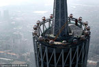 广州塔顶世界最高摩天轮即将迎客