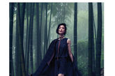 超模杜鹃为中国版《VOGUE》拍摄的时装大片曝光，能够登上重头的九月刊，足见杜鹃的地位。