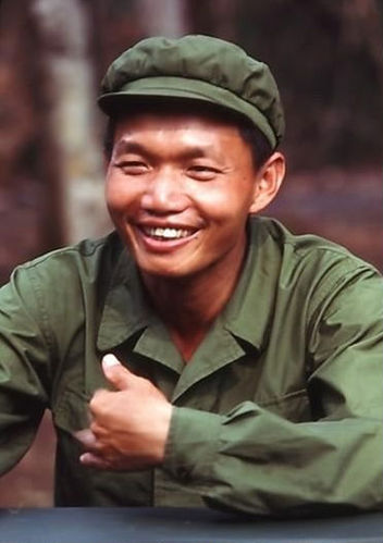 实拍1981年红色高棉士兵[组图]