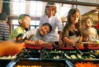 美国穷人家的孩子都在吃啥？